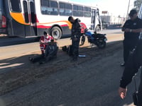 Mujer resulta lesionada tras accidente de motocicleta en Gómez Palacio