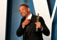 Los Oscar admiten que le pidieron a Will Smith abandonar la ceremonia pero él se negó