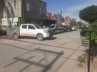 Hombre muere tras caer de la azotea de un segundo piso en Lerdo