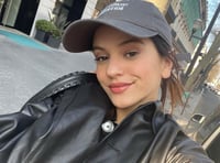 Rosalía modela ropa interior de Kim Kardashian