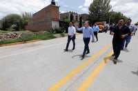 Aispuro Torres entregó en la comunidad de El Ancón la reconstrucción del acceso principal a esta localidad. (EL SIGLOD DE TORREÓN)