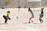 Como cada sábado por la mañana y mediodía, se esperan encuentros muy emocionantes en los campos de la Unidad Deportiva Torreón (ARCHIVO)