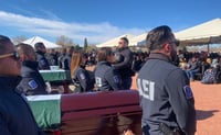 Imagen Rinden homenaje a los 12 agentes asesinados en motín de penal de Juárez