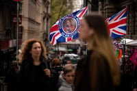 La tradición secular de Inglaterra y el Reino Unido dicta que la coronación es una ceremonia sagrada entre el monarca y su pueblo, en presencia de Dios. (AP)