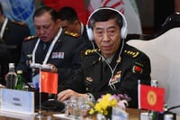 El secretario de Defensa de EUA, Lloyd Austin, y su homólogo chino, Li Shangfu, coinciden en el foro de seguridad Diálogo de Shangri-La, que se celebra entre este viernes y el domingo en Singapur. (TWITTER)