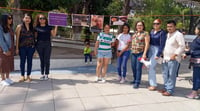 Exhiben a deudores alimentarios con un tendedero que se colocó en la Plaza de Armas de Gómez Palacio en el día del Padre.