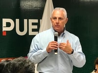 El próximo lunes, el alcalde Román Alberto Cepeda, hará un recuento de avances y retos durante la primera mitad de su gestión. (FERNANDO COMPEÁN / EL SIGLO DE TORREÓN)