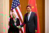La visita de Yellen se saldó con reuniones de alto nivel para mejorar la comunicación entre ambos. (AP)