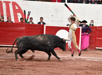 En los Altos de Jalisco, Arturo tiene esta tarde la encomienda de demostrar su temple y valor, para iniciar en México con el pie derecho.