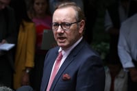 Imagen Kevin Spacey es llevado al hospital de emergencia tras creer que había sufrido un ataque cardiaco