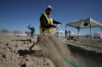 Entre los cuerpos que podrían estar en los cementerios de Gómez Palacio y Lerdo, sumarían hasta 200 los que se podrían exhumar. (EL SIGLO DE TORREÓN)