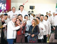 Esteban Villegas, gobernador de Durango, en el Quinto Informe de Gobierno de AMLO. (FOTO: CORTESÍA)