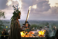 Celebración neopagana del Samhain, herencia cultural de los druidas.
Rollo Maughfling, defensor de los rituales
druidas en la actualidad. Es considerado
un archidruida, es decir, un sabio.
Imagen: Wikimedia
