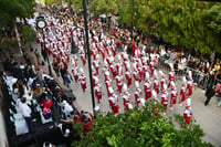 En el 113 aniversario también participó la escolta con bandera del Ejército Mexicano. (CORTESÍA)