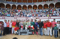 Integrantes de Tauromaquia Mexicana se reunieron ayer en la CDMX. (EL SIGLO DE TORREÓN)