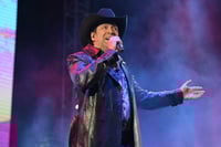 Imagen Bobby Pulido cruza barreras con su música