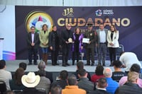 Se realizaron los Honores a la Bandera a cargo de la Escolta del 72 Batallón de Infantería. (GUADALUPE MIRANDA)