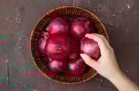 Cinco beneficios de la cebolla morada
