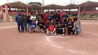 Los equipos Balam y Bravos, chocarán este sábado 23 de marzo en el Centro Recreativo Magisterio de la Sección 38, para disputar el campeonato del Grupo “B” en la Liga de Softbol Magisterial de ese organismo educativo, uno de los circuitos más tradicionales de la región lagunera.