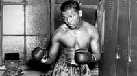 Imagen Un día como hoy, Sugar Ray Robinson se convirtió por quinta ocasión en campeón mundial