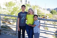 Ulises Torres, Sara Benavides y Caleb Torres (EL SIGLO DE TORREÓN / ENRIQUE CASTRUITA)