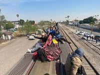 Desde el lunes por la tarde, dejaron de operar los dos módulos de ayuda humanitaria que instaló el INM en Gómez Palacio, por lo que migrantes pudieron continuar con su camino rumbo a EUA.