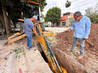 Imagen Por concluir rehabilitación de la red de drenaje en la C. Gustavo Baz, de Fovissste en Gómez Palacio
