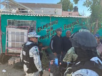 Migrantes Sedena argumenta presencia de bombas molotov para realizar revisión a migrantes en Gómez Palacio