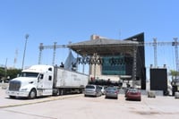 Todo está listo para festejar a las mamás con un concierto en la Plaza Mayor de Torreón. (FERNANDO COMPEÁN)