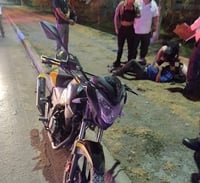 Imagen Joven se lesiona tras derrapar en su motocicleta en Gómez Palacio