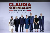 Claudia Sheinbaum junto a la primera parte de su gabinete. (EL UNIVERSAL)