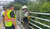 Imagen Joven cayó a un arroyo y fue rescatado por bomberos y protección civil de Saltillo
