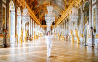 Imagen Salma Hayek lleva la antorcha olímpica al Palacio de Versalles