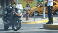 Imagen Conductor de la tercera edad choca contra agente de tránsito en Torreón