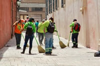 Imagen Retiran 40 toneladas de basura tras la fiesta patronal al Santo Cristo