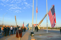 Imagen Ceremonia en Puente Internacional de Eagle Pass rinde homenaje a víctimas del 11-S