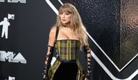 Imagen Taylor Swift domina los MTV VMA con siete premios, agradece a su novio