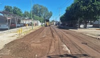 Imagen Ayuntamiento de Gómez Palacio inicia pavimentación en avenida Victoria, Nuevo Los Álamos