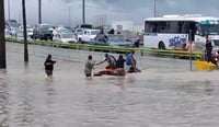 Imagen Caos en Saltillo debido a intensas lluvias