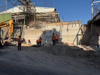 Imagen 60% de avance en reconstrucción de muro en desnivel Comonfort