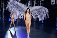 Rostros Victoria's Secret marca su regreso con su primer desfile en seis años | FOTOS