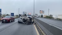 Imagen Cansancio al volante; joven vuelca su auto en Ramos Arizpe