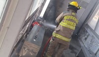 Imagen Quema de basura provoca incendio en estación del Metrobús