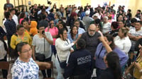 Imagen Estalla protesta en primaria de Torreón donde niño disparó en salón de clases