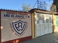 Imagen Buscan implementar mochilas transparentes tras hechos en primaria de Torreón