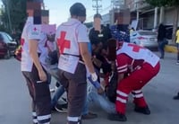 Imagen Motociclista arrolla a peatón en Gómez Palacio y lo manda al hospital