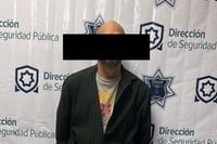 Imagen Detienen a hombre en Torreón por intentar robar chocolates y golosinas en Soriana