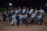 Imagen Campeones brillan en la Liga de Bola Puesta del Club San Isidro