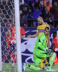 Los históricos elementos argentinos Nahuel Guzmán y Guido Pizarro se quedaron atónitos cuando los potosinos les plantaron cara en el Estadio Alfonso Lastras y regresan a casa con una pesada loza para la vuelta.