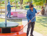 Entre las actividades destacan el mantenimiento de plazas y la iluminación navideña. (EL SIGLO DE TORREÓN)